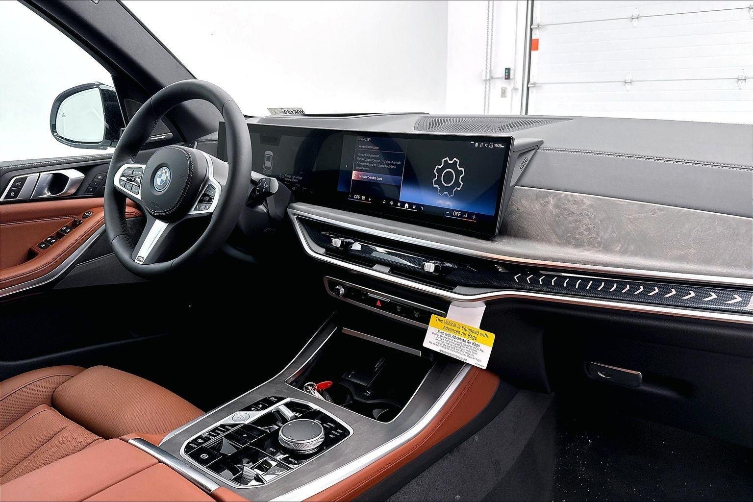 New 2026 Mineral White Metallic BMW xDrive50e image 32