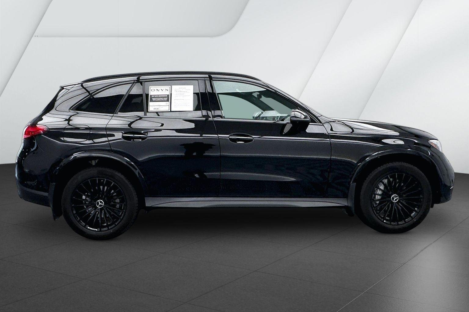 Used 2025 Black Mercedes-Benz GLC 300 image 5