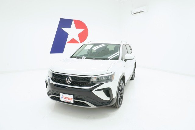 2022 Volkswagen Taos 1.5T SE's photo