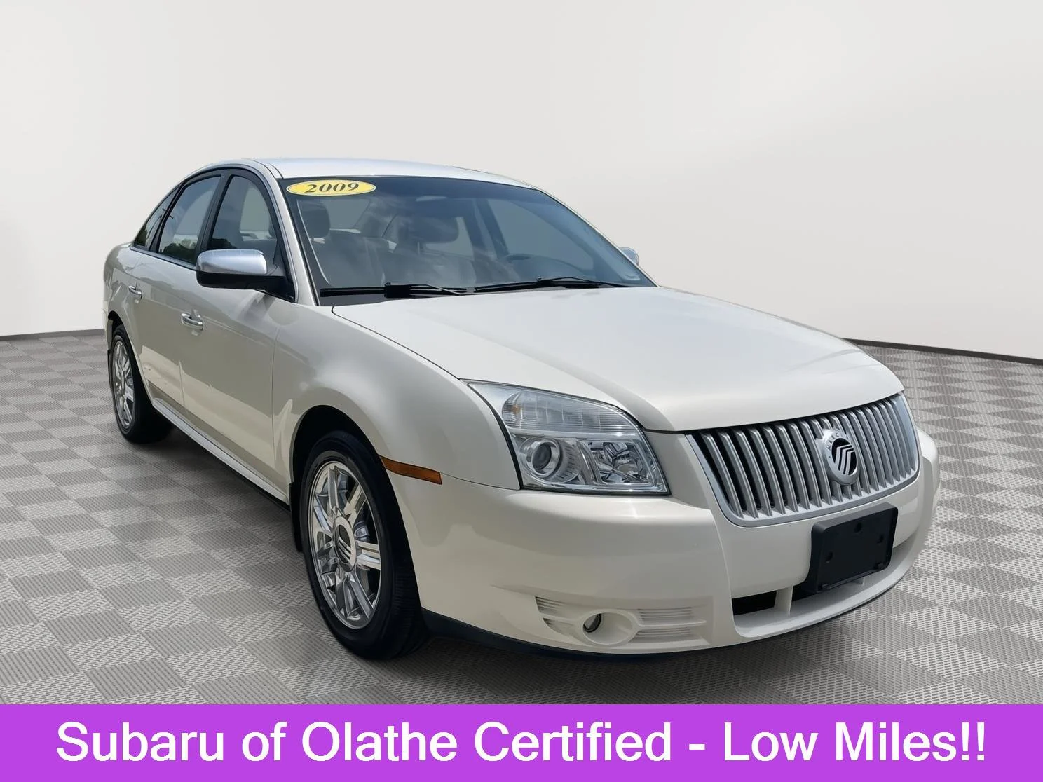 Used 2009  Mercury Premier image 1