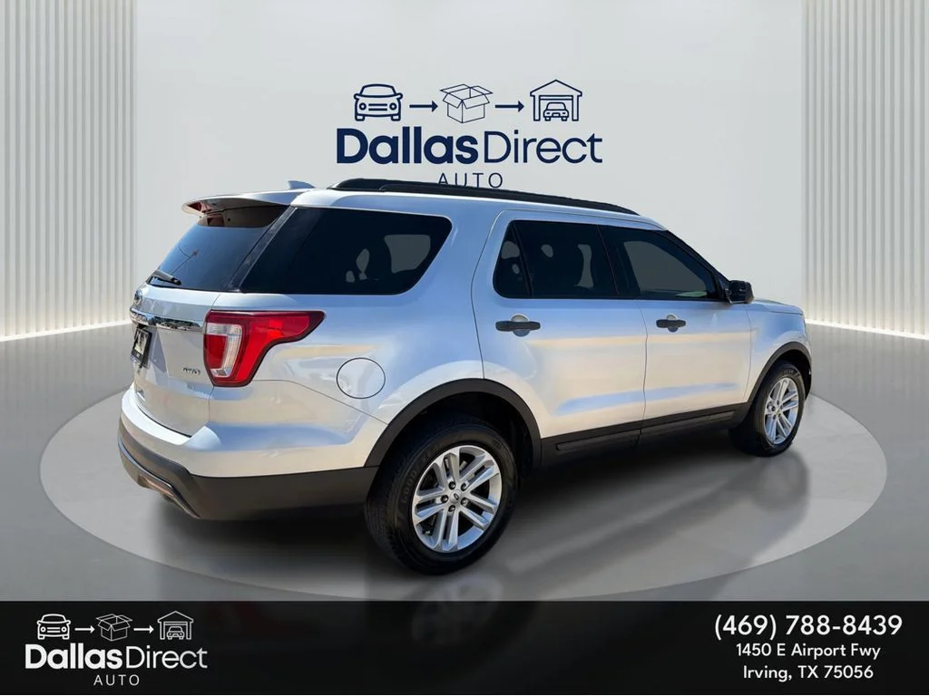 Used 2017 Ingot Silver Metallic Ford Base image 6