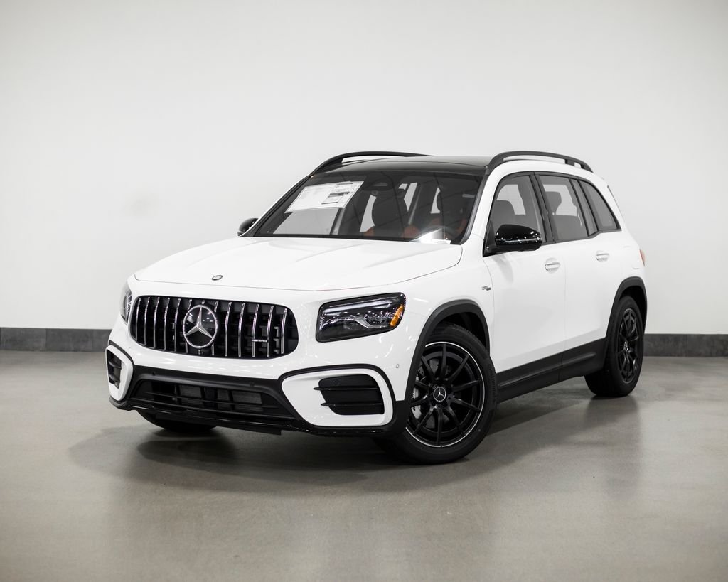 2025 Mercedes-Benz GLB GLB 35 AMG 4MATIC's photo