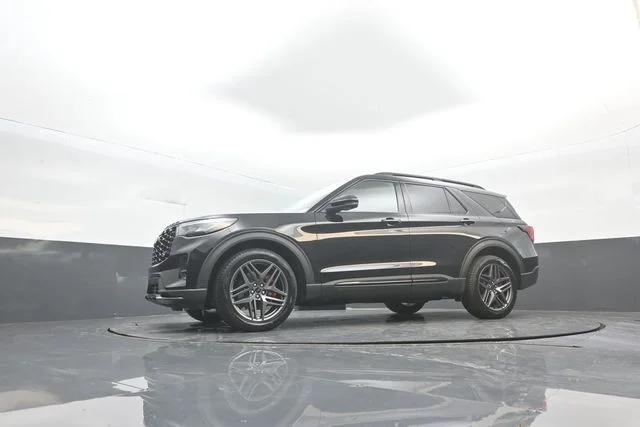 New 2026 Black Ford ST image 34