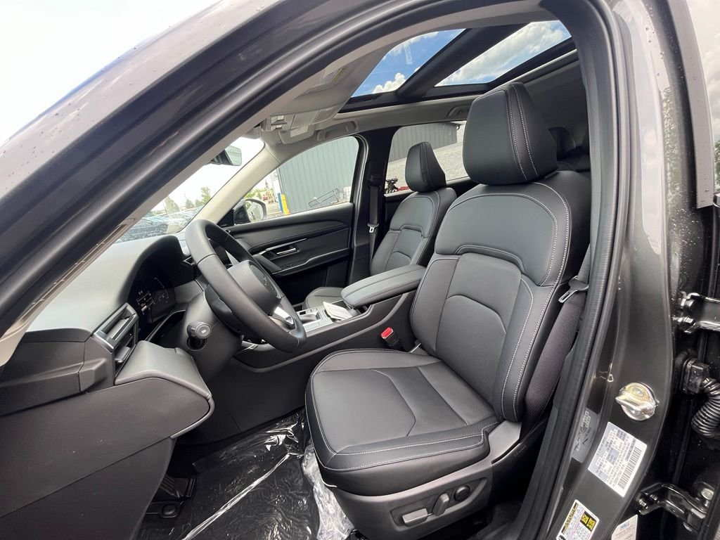 New 2026 Machine Gray Metallic Mazda 2.5 S Premium AWD image 10