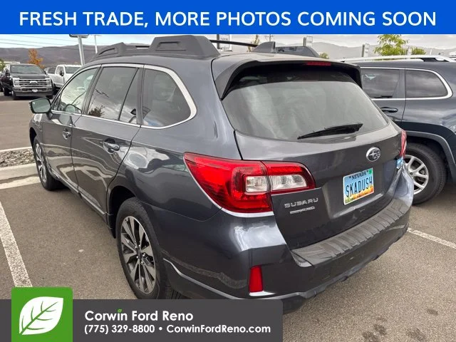 Used 2017 Carbide Gray Metallic Subaru 2.5i image 5
