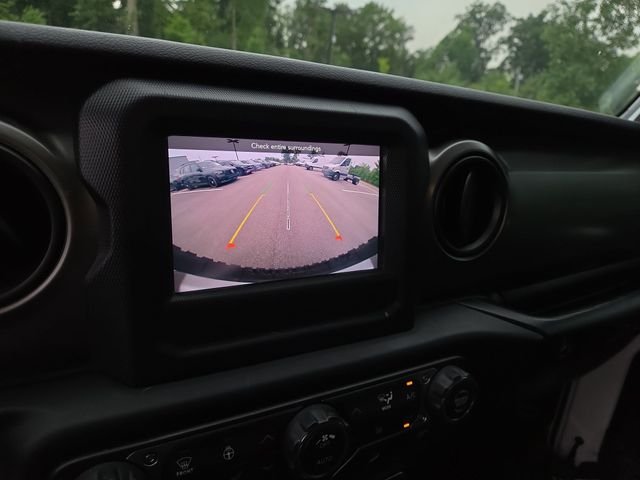 Used 2019 White Jeep Unlimited Sport S image 12