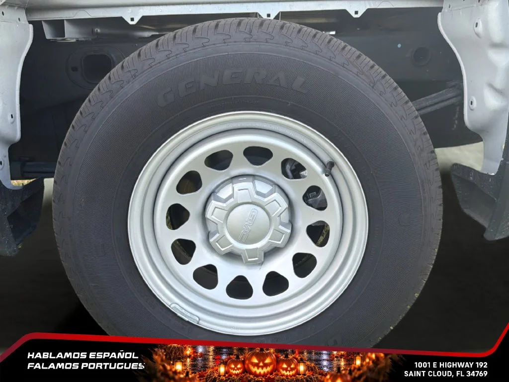 Certified Used 2026 Summit White GMC Pro image 29