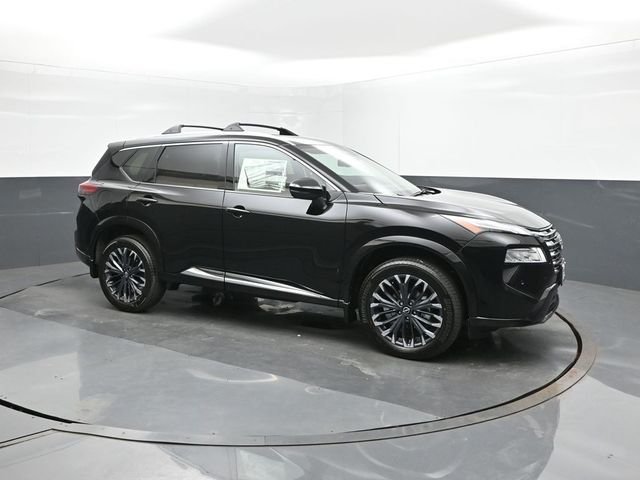 Used 2026 Black Nissan Platinum image 17
