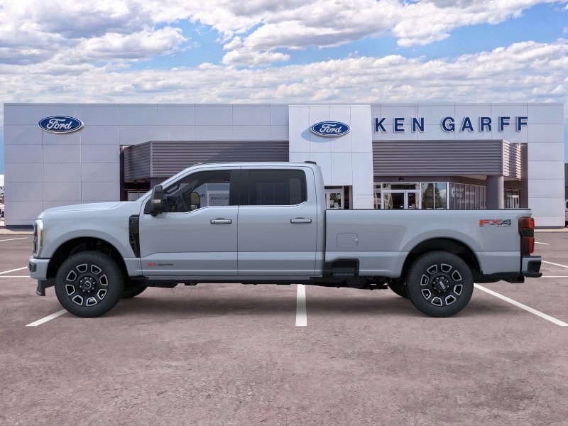New 2026 Glacier Gray Metallic Tri-Coat Ford Platinum image 3