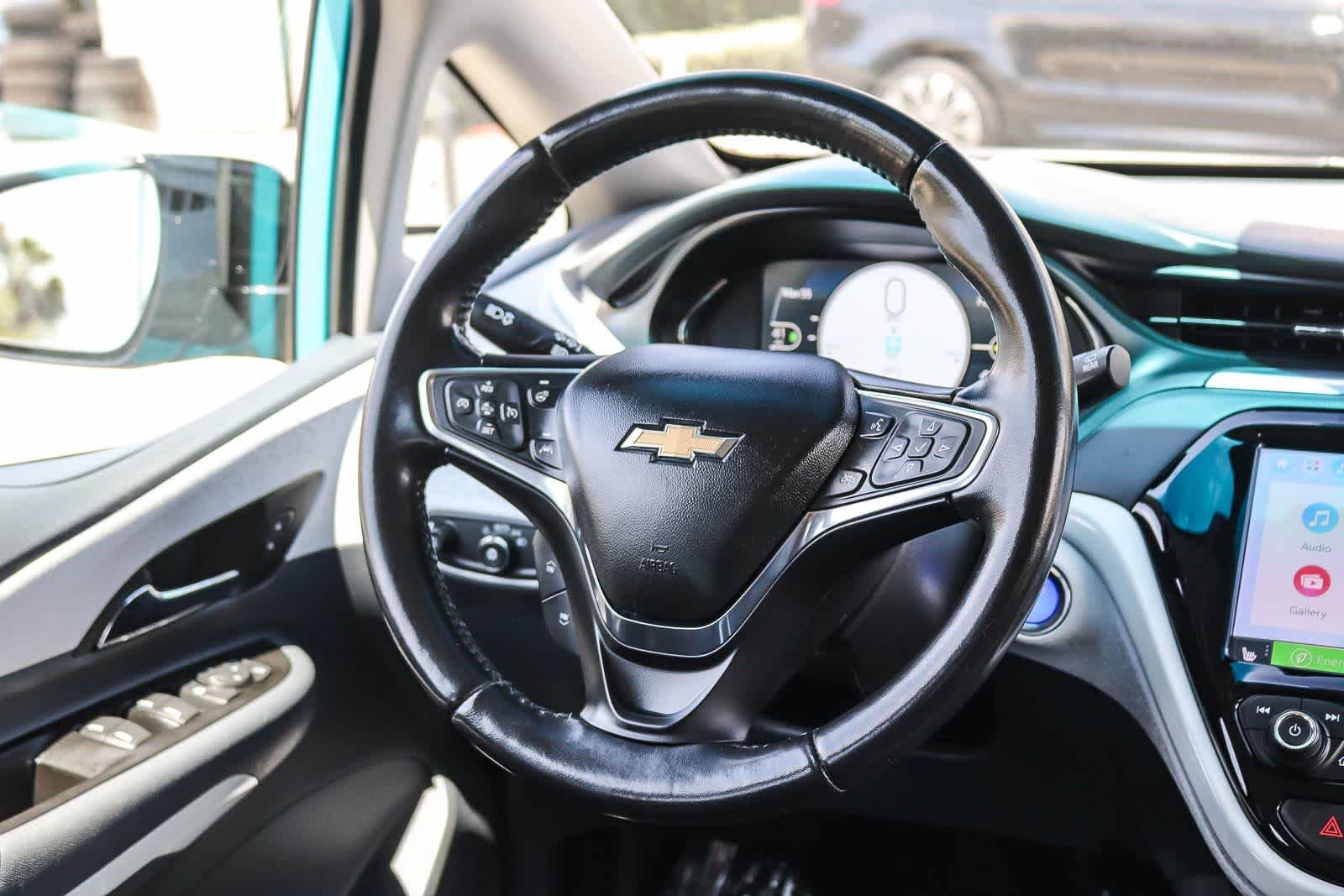 Used 2020 Oasis Blue Chevrolet Premier image 13