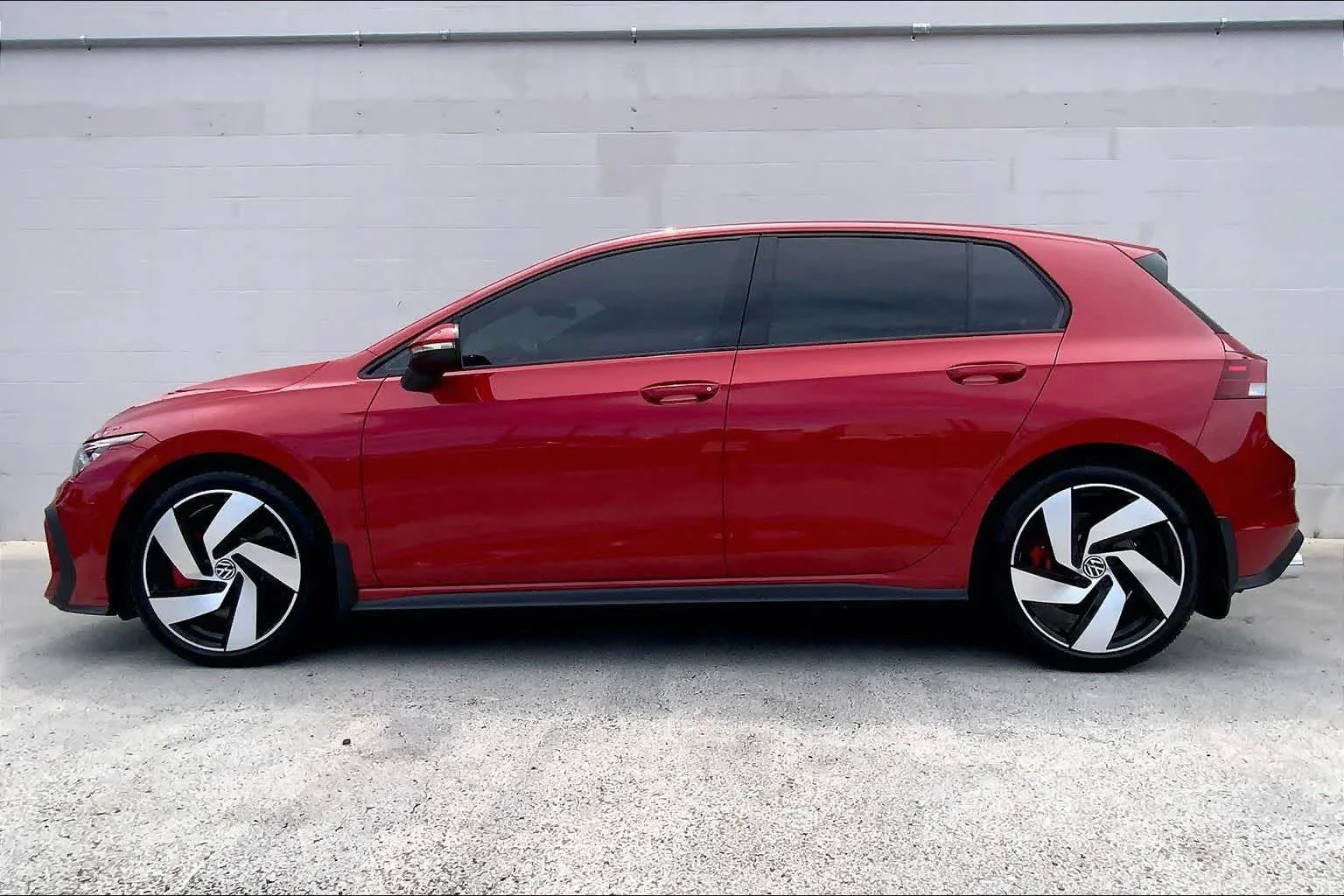Used 2026 Red Volkswagen S image 3
