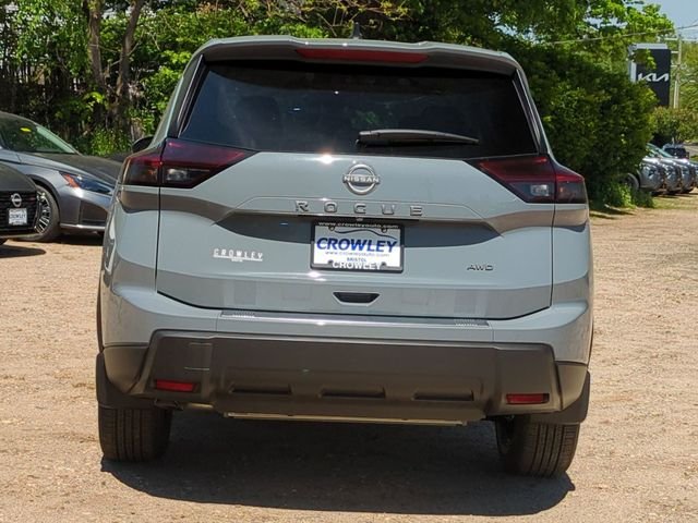 New 2026 Boulder Gray Pearl Nissan SV image 4