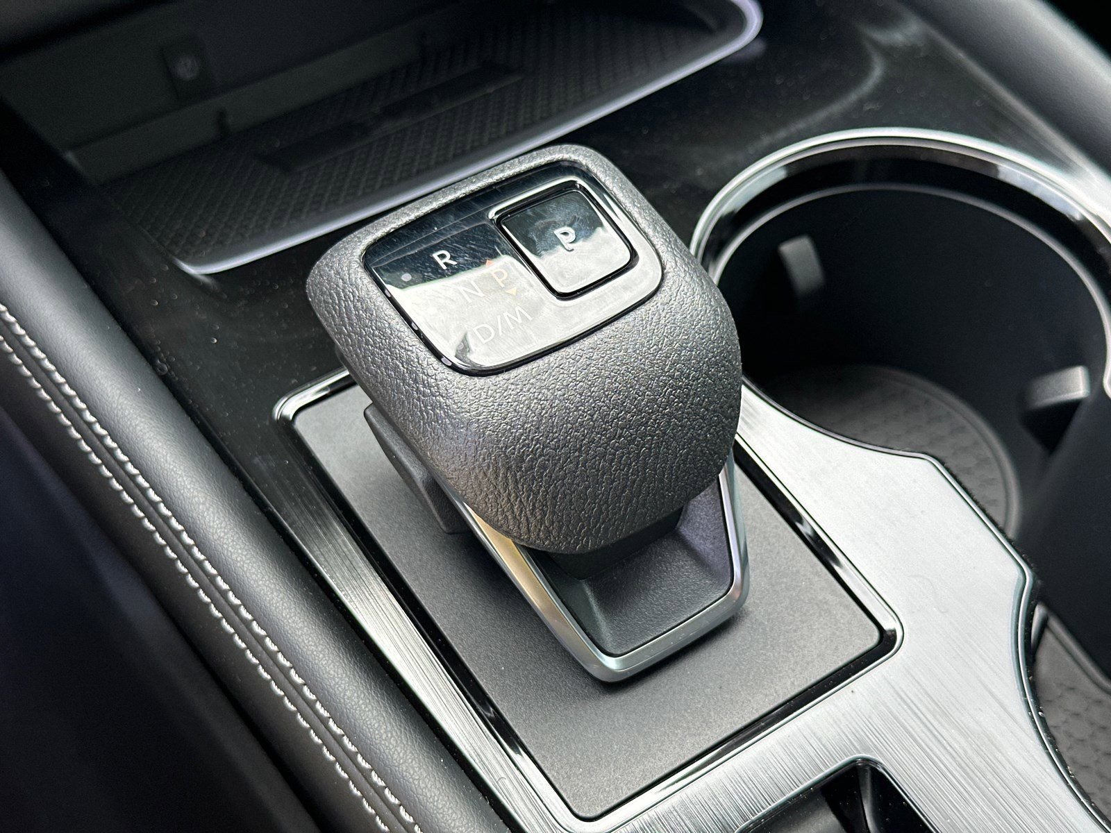 New 2026 Black Nissan Platinum image 35