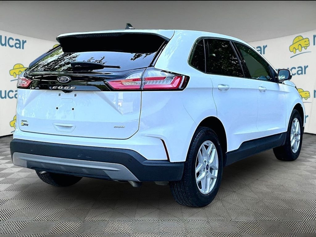 Used 2022 White Ford SEL image 6