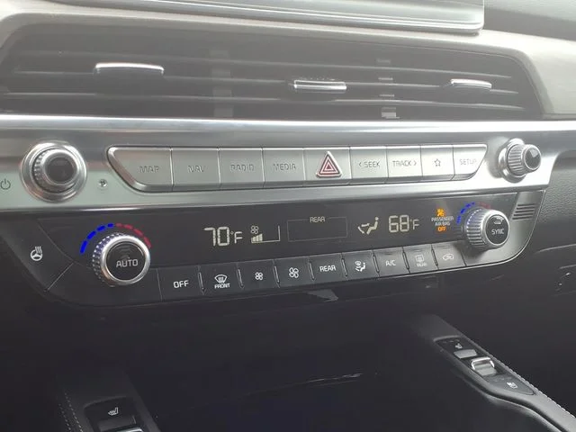 Used 2022  Kia SX image 33