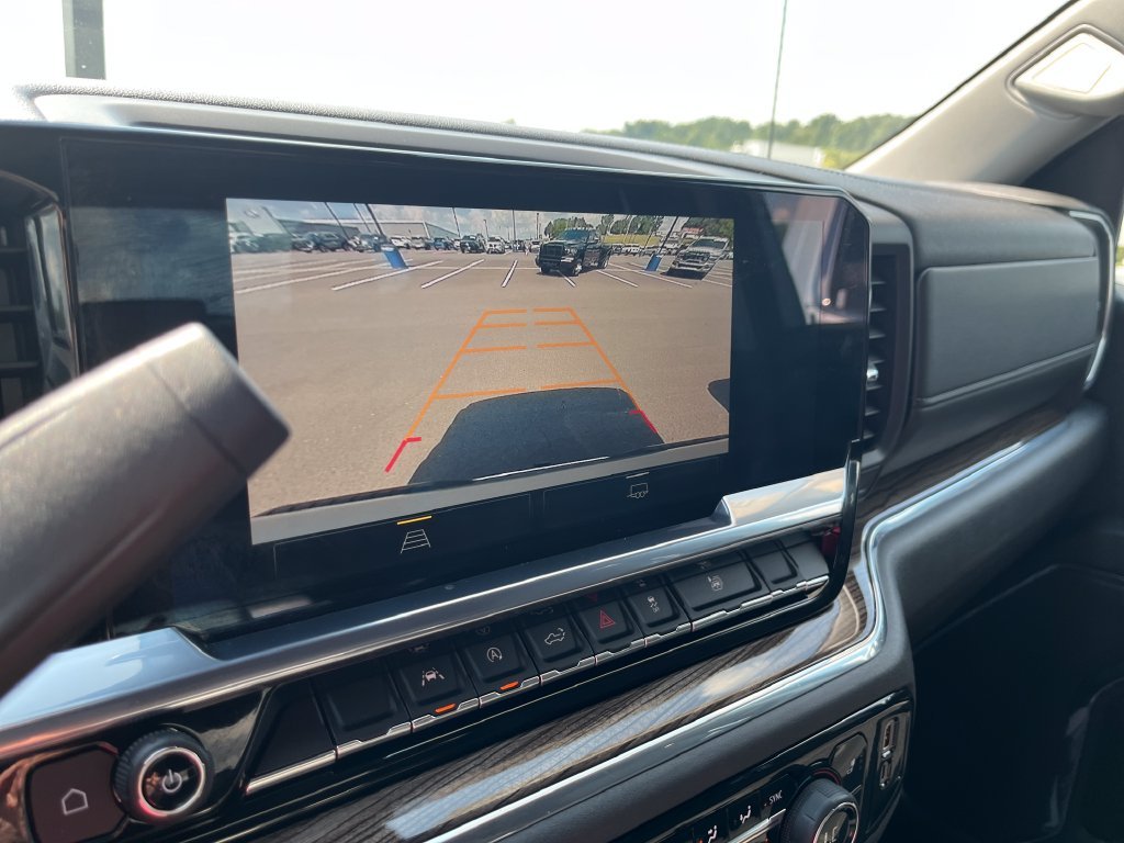 Used 2023 Gray Chevrolet LT image 22