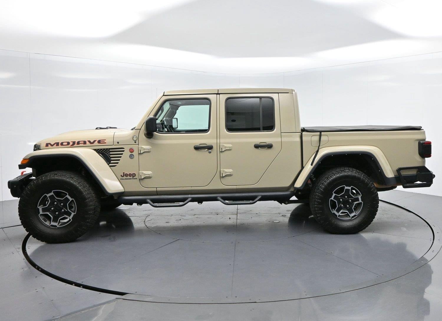 Used 2022 Limited Edition Gobi Clearcoat Jeep Mojave image 4