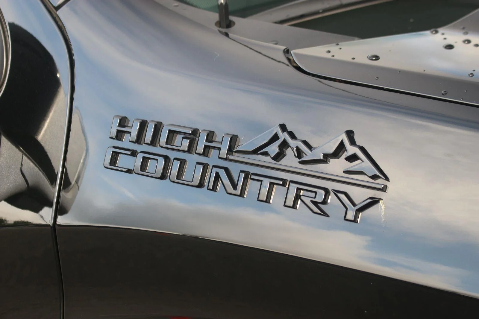 Used 2024 Black Chevrolet High Country image 11