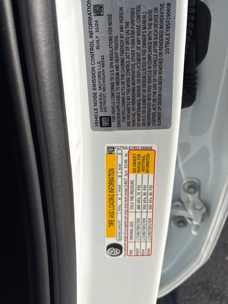 Used 2025 White GMC Pro image 23