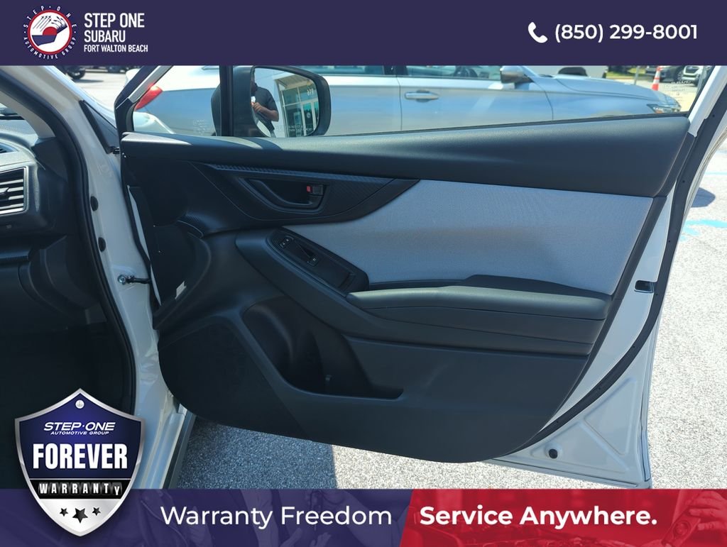 Used 2019 White Subaru 2.0i image 32