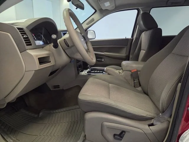 2009 Jeep Grand Cherokee Laredo - Photo 10