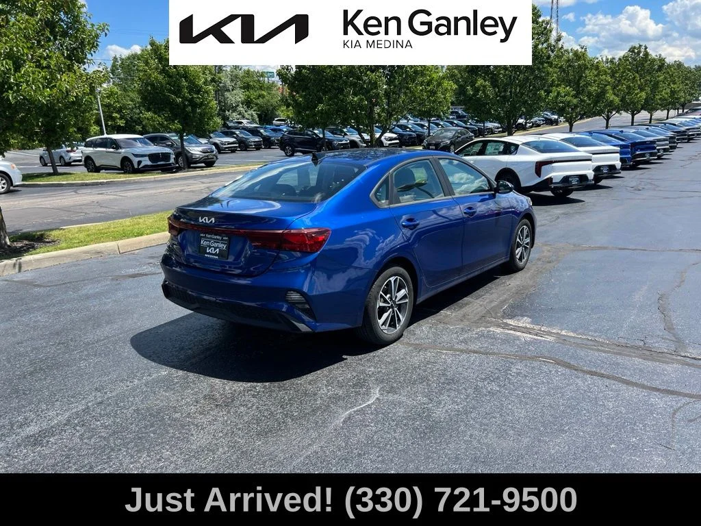 Certified Used 2023 Blue Kia LXS image 5