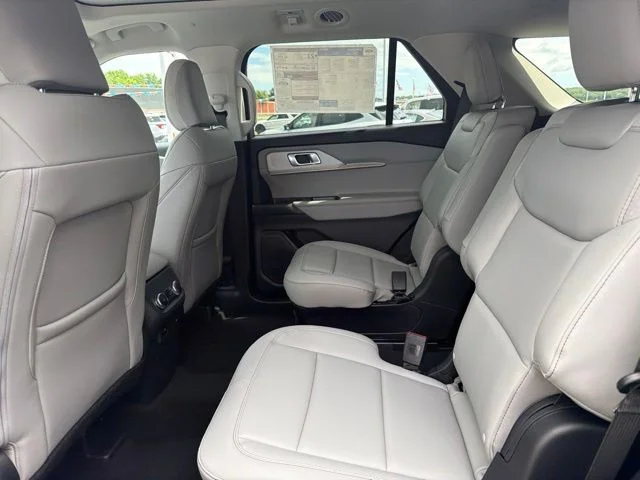 New 2026 Vapor Blue Metallic Ford Active image 21