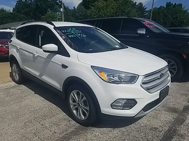 Used 2018 White Ford SE image 1