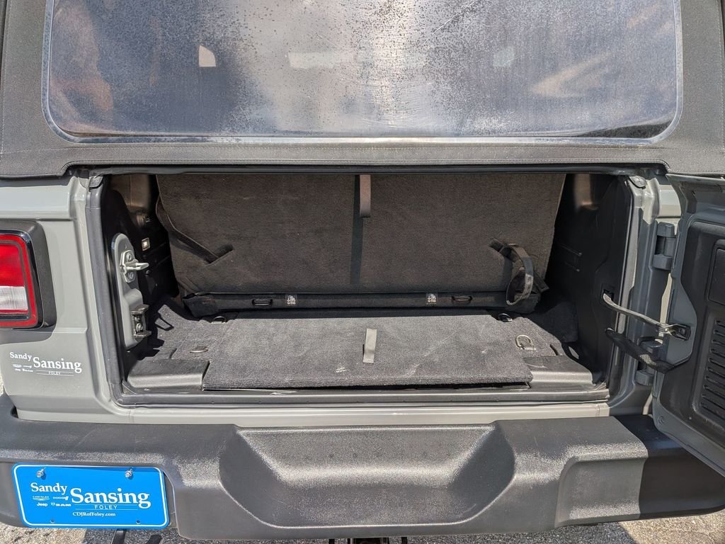 Used 2020 Gray Jeep Sport S image 24