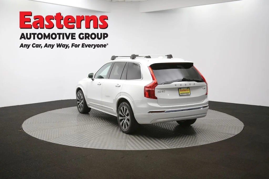 Used 2022 White Volvo T6 Inscription image 66