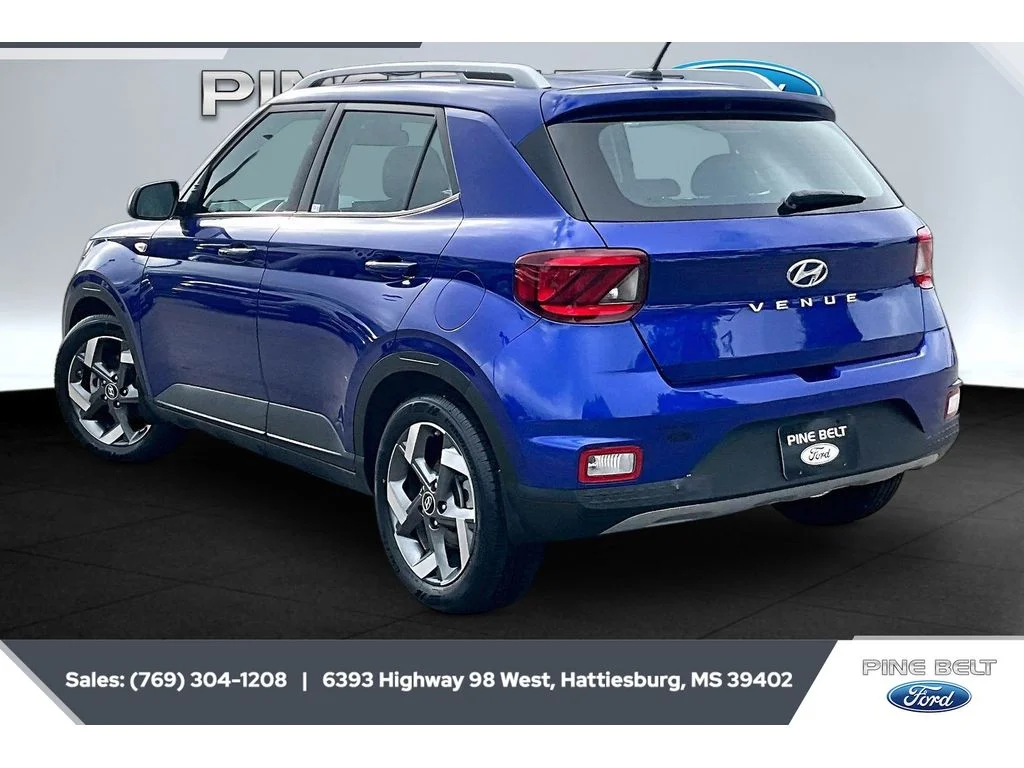 Used 2023 Intense Blue Hyundai SEL image 2