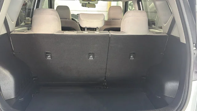 Used 2020 Silver Kia LX image 10