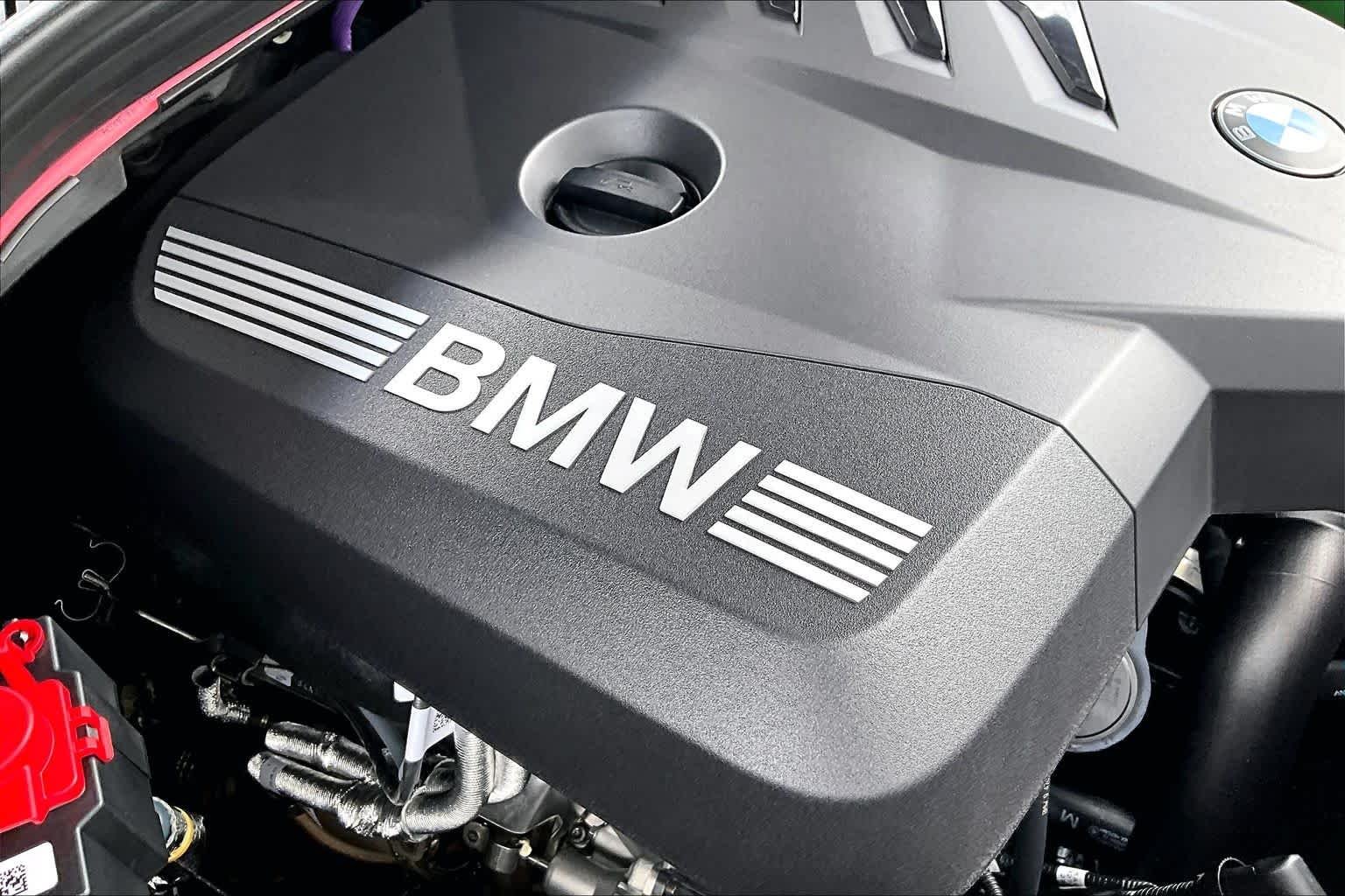 New 2026 Tanzanite Blue II Metallic BMW 30 xDrive image 17