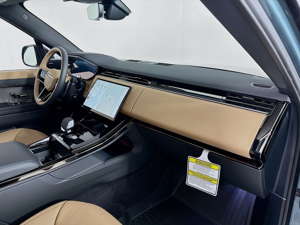 New 2026 Giola Green Land Rover Dynamic SE image 30