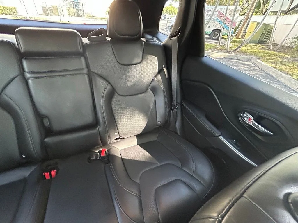 Used 2019 Gray Jeep Limited image 14