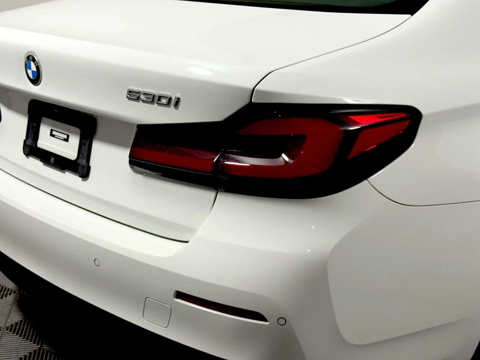 2023 BMW 5 Series 530i - Photo 28