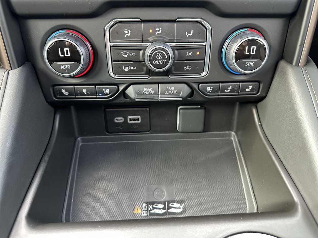 Used 2024 Black Chevrolet High Country image 29