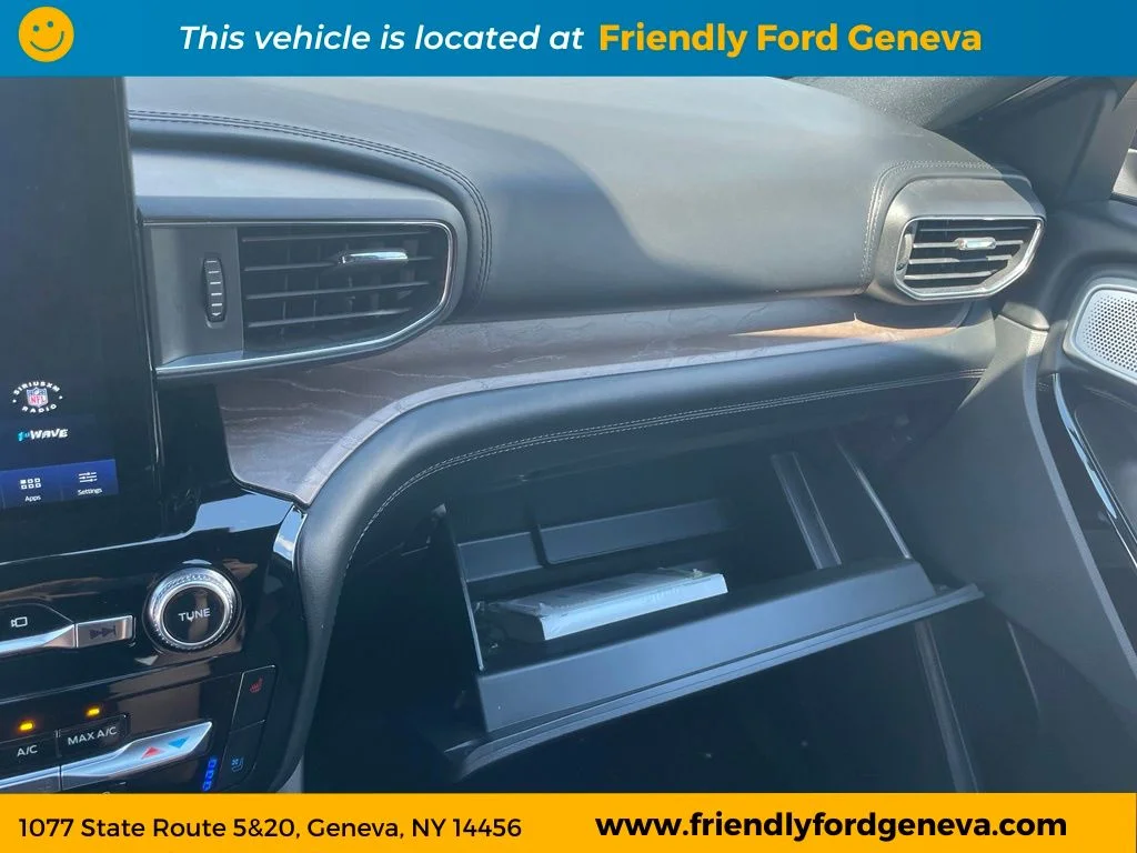 Used 2023 Gray Metallic Ford Platinum image 24