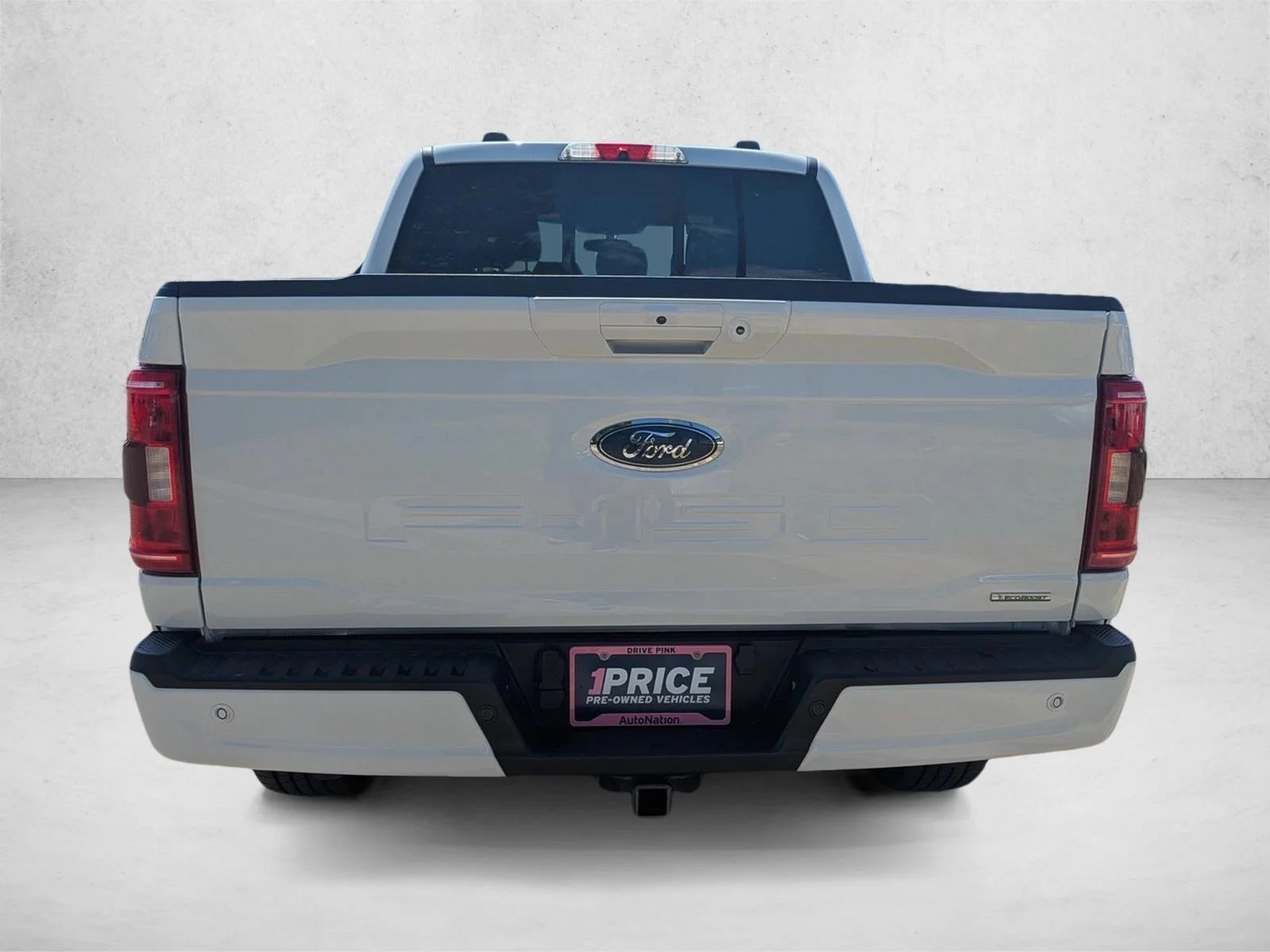 Used 2022 Oxford White Clearcoat Ford XLT image 7