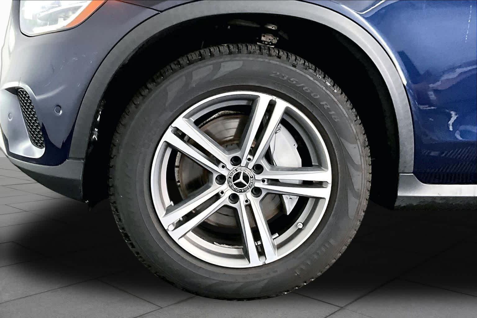 Used 2020 Lunar Blue Metallic Mercedes-Benz GLC 300 image 11