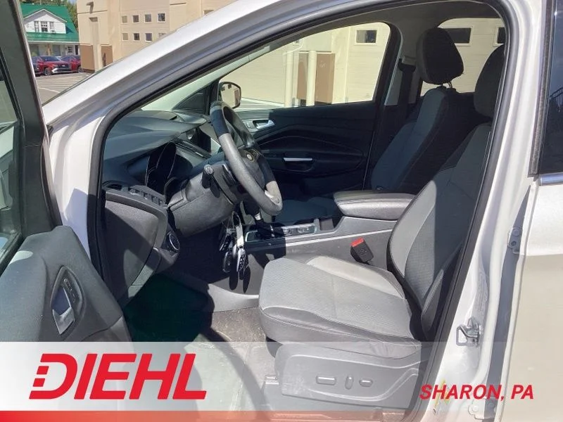 Used 2017 White Ford SE image 9