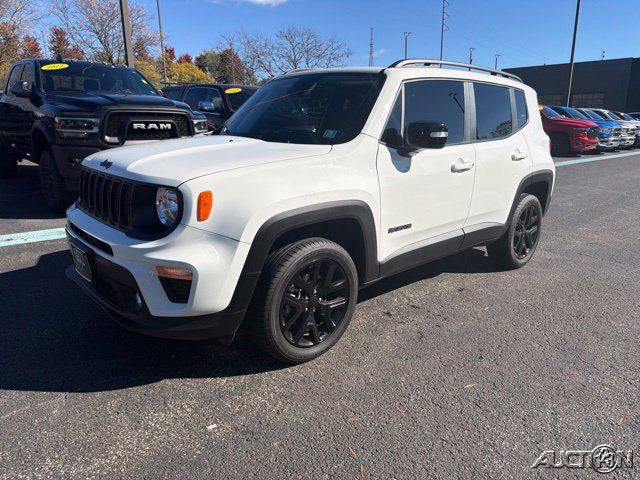 Used 2023 White Jeep Altitude image 1