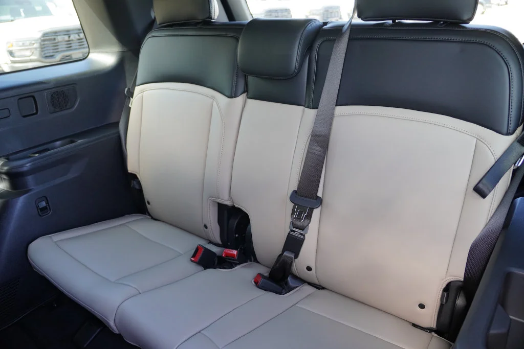 Certified Used 2027 Glacial White Kia EX image 19