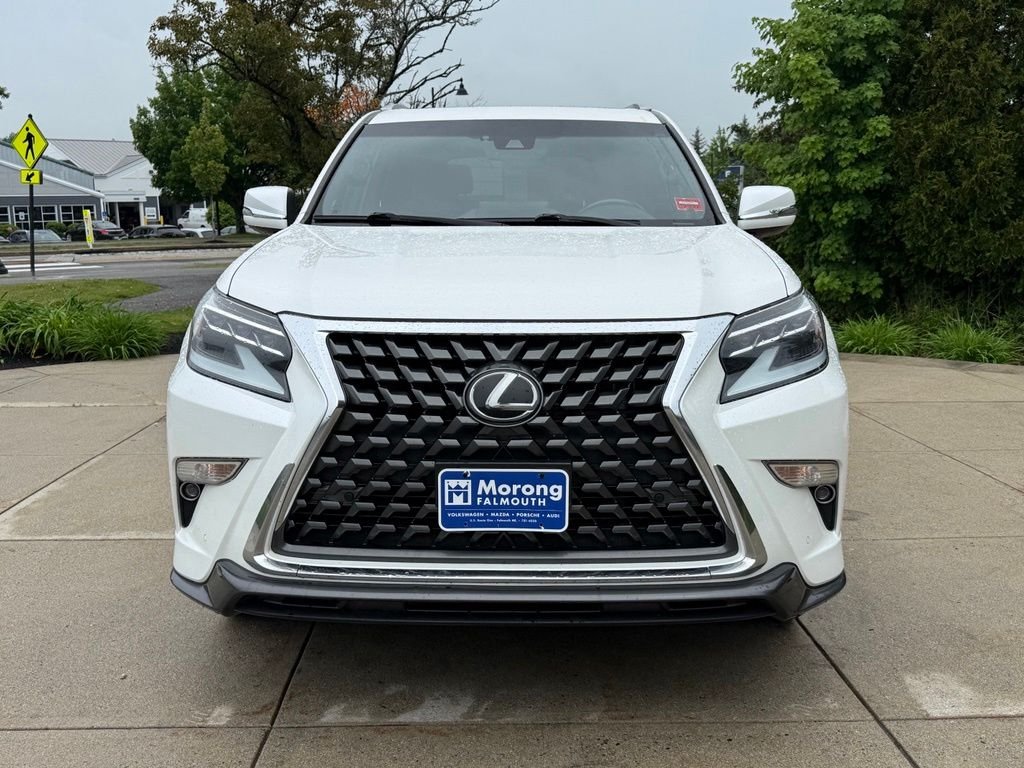 Used 2022 White Lexus 460 image 3