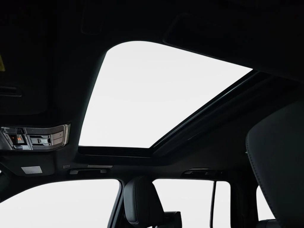 New 2026  Lexus 700h Luxury image 28