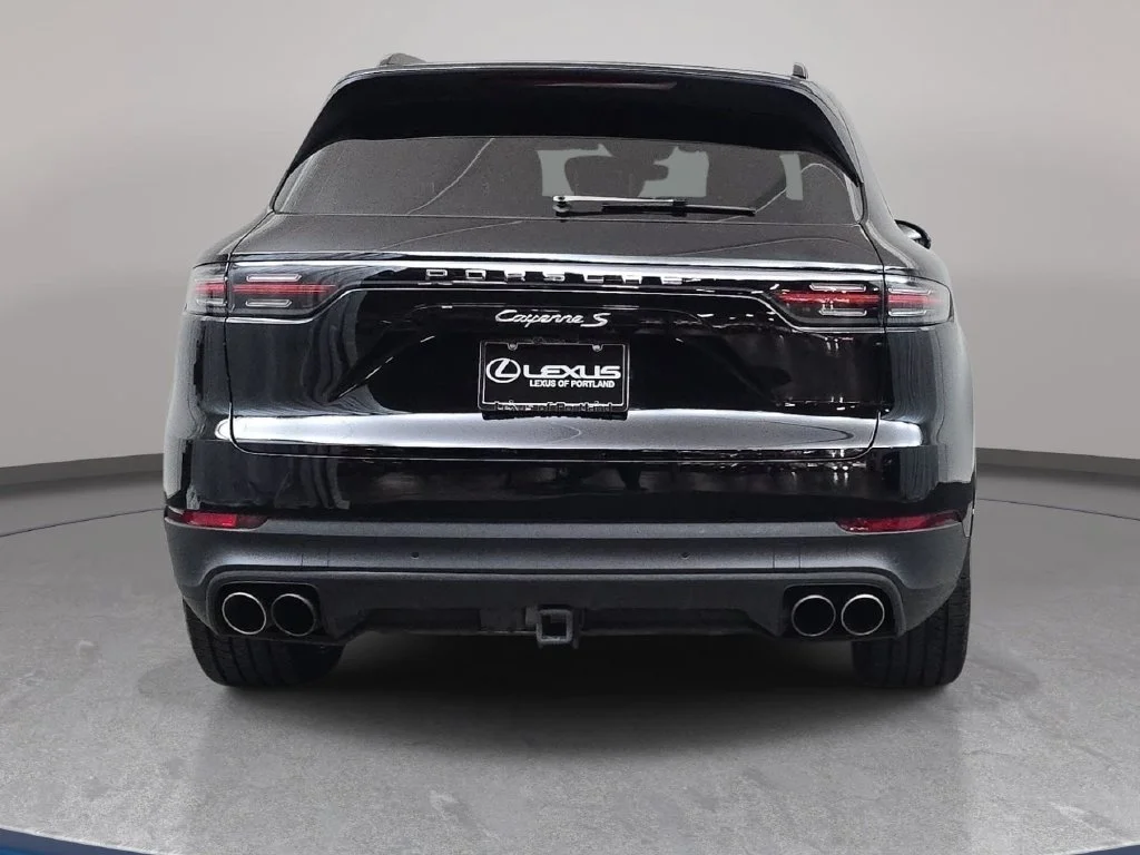 Used 2019  Porsche S image 7