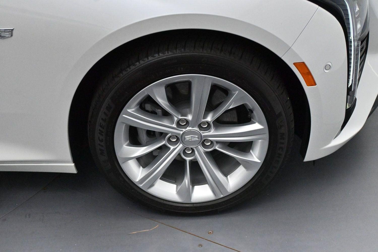 Used 2025 Crystal White Tricoat Cadillac Premium Luxury image 36