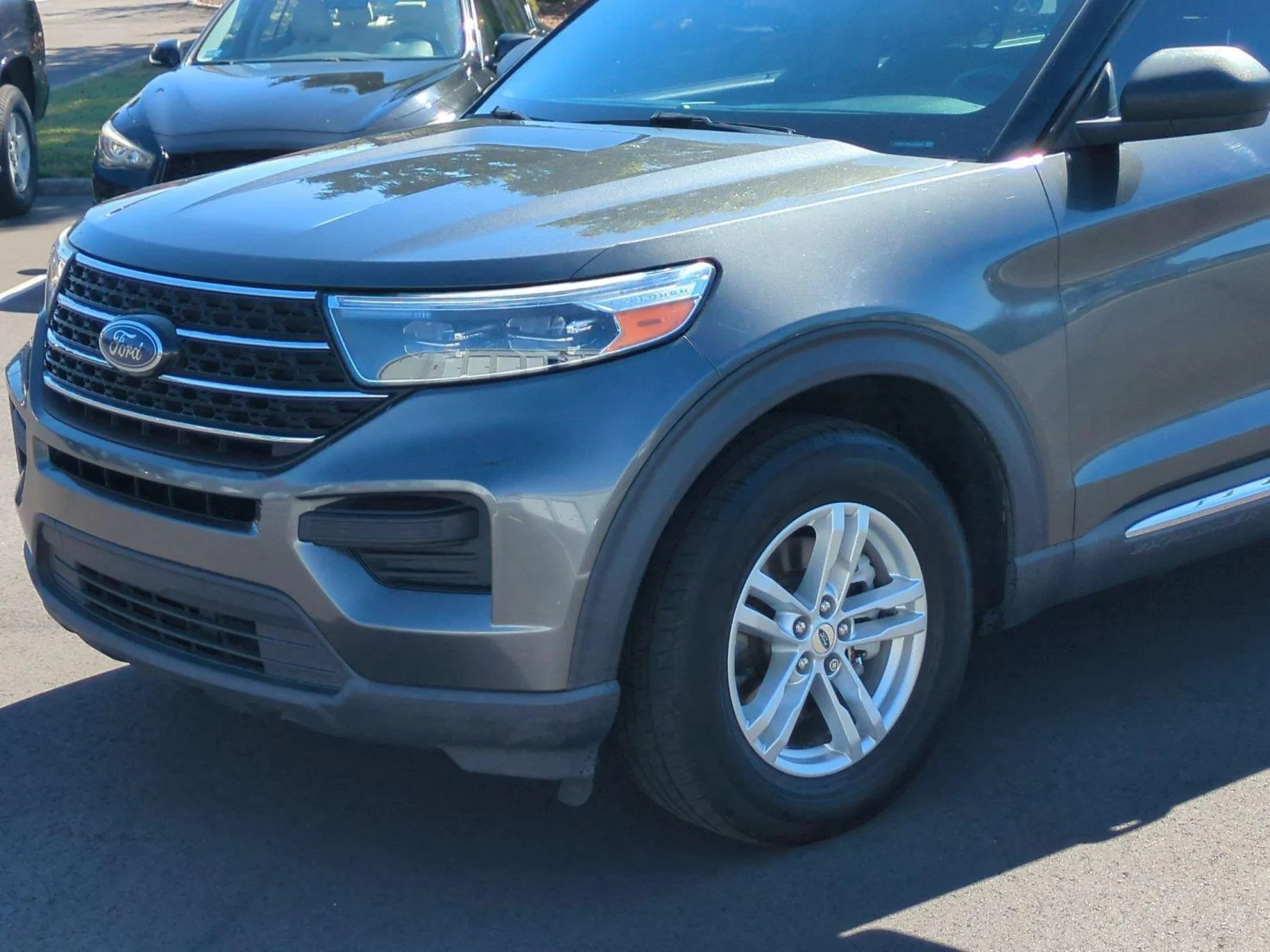 Used 2020 Magnetic Metallic Ford XLT image 9