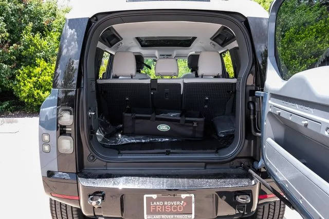 New 2026 Tasman Blue Land Rover X-Dynamic SE image 61