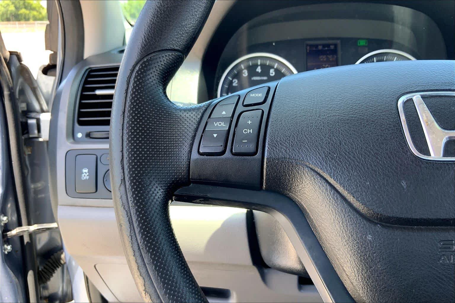 Used 2011 Glacier Blue Metallic Honda SE image 22